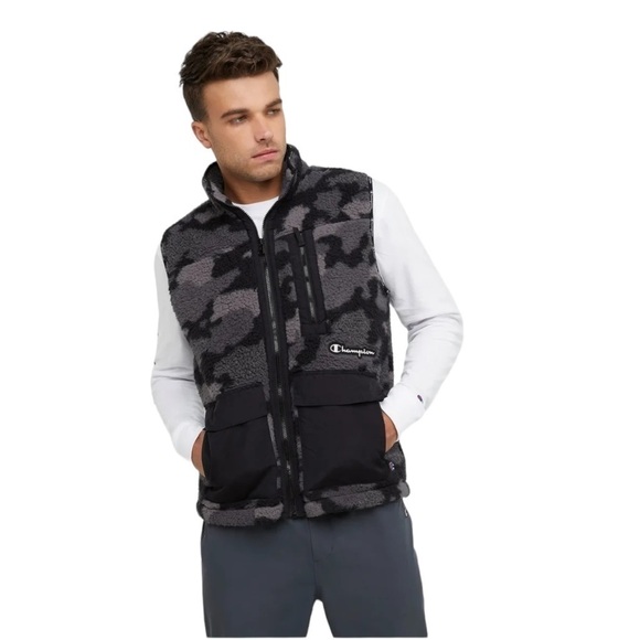 NWT Champion Camo Cozy High Pile Vest, Script Logo - Picture 1 of 8